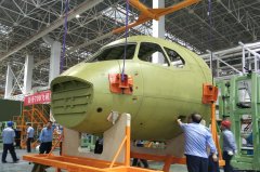 再來(lái)一個(gè)！新舟700飛機(jī)機(jī)頭大部件總裝下線！