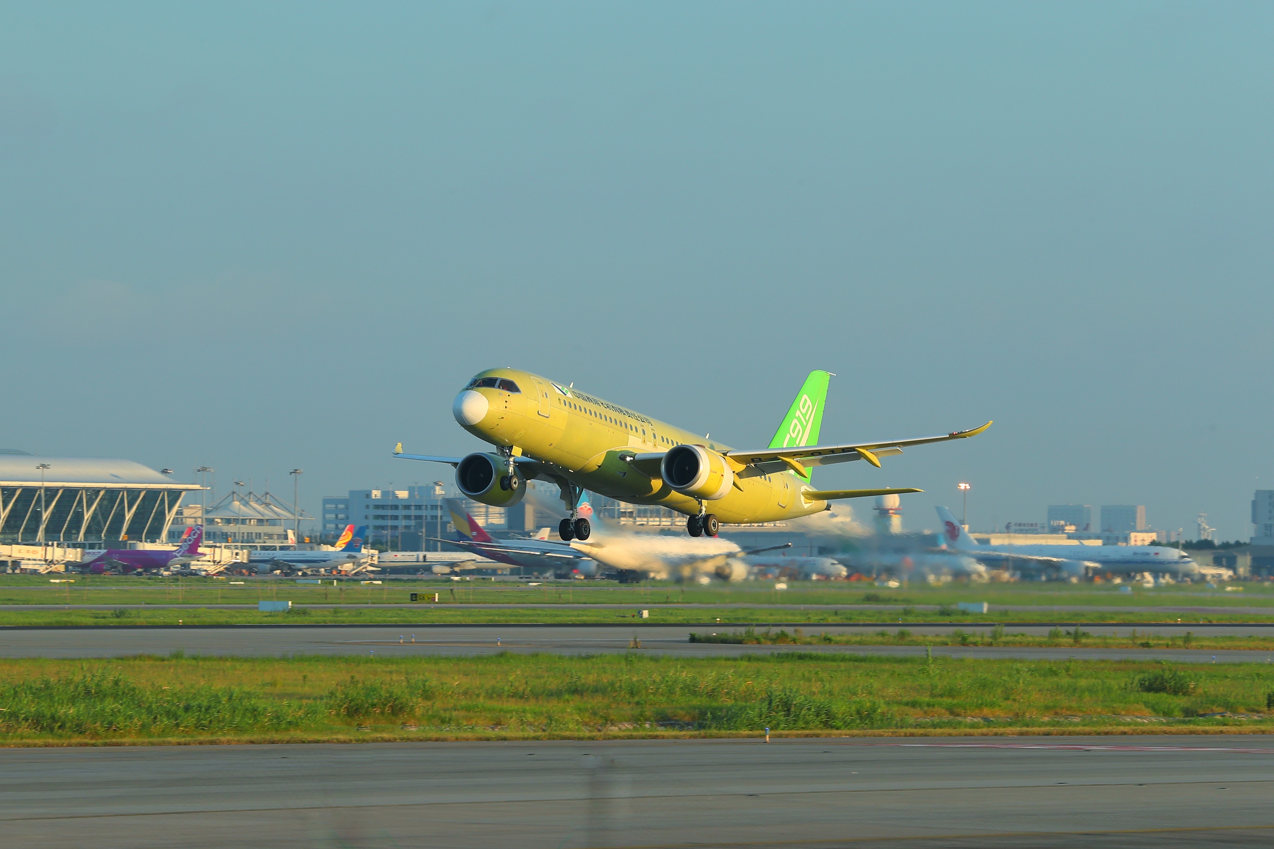 下半年再試飛兩架飛機(jī) C919適航取證將全面提速