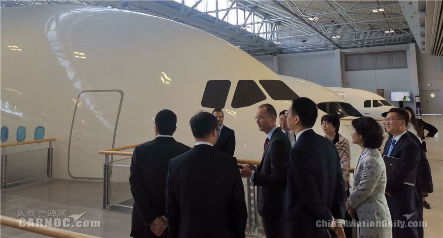 首次！廈航高層受邀到訪空客總部