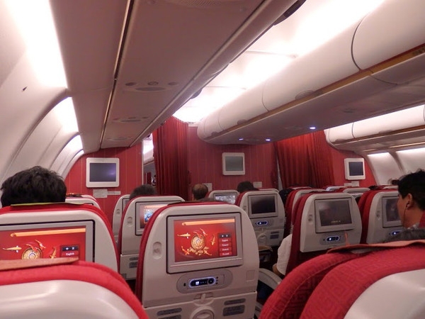 香港航空經(jīng)營困境加劇 機上娛樂突停燃油恐斷供