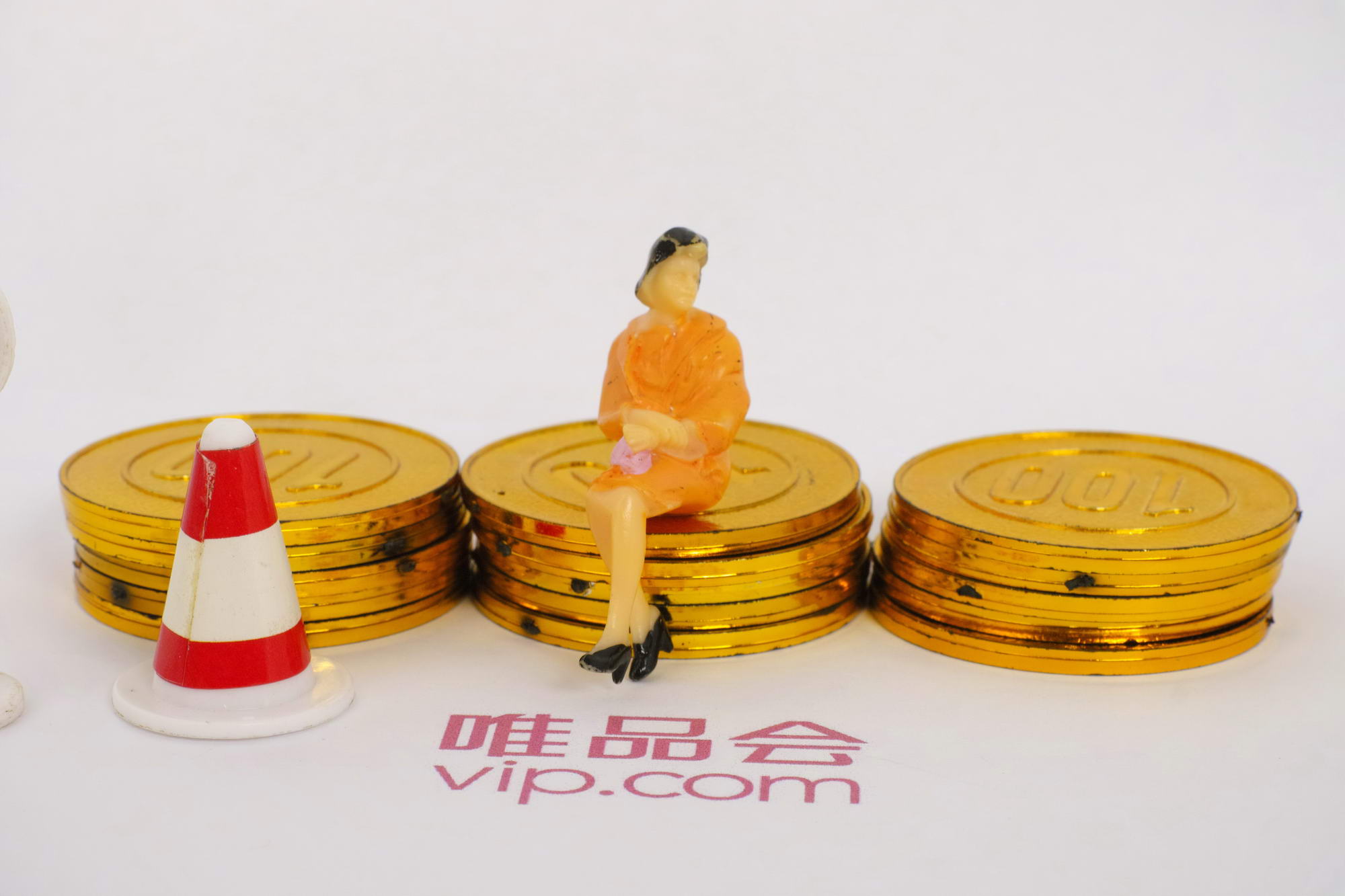 唯品會(huì)終止自營(yíng)快遞 順豐撿了個(gè)大便宜？