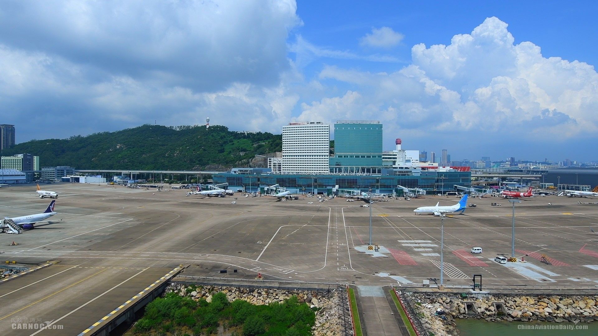 鄧軍：澳門國際機場營運25周年之際感想