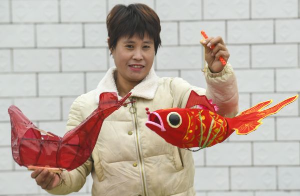 扎燈籠，迎新年