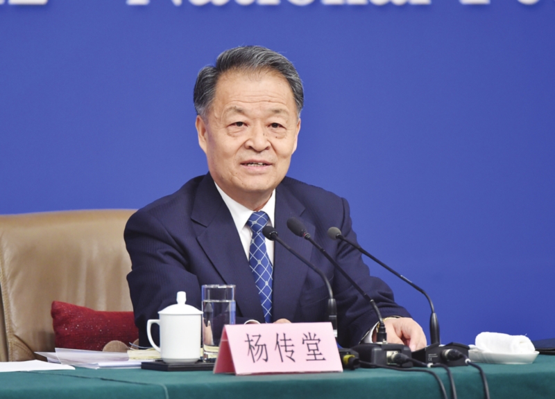 伊朗空運(yùn)-楊傳堂強(qiáng)調(diào)：推動交通運(yùn)輸高質(zhì)量發(fā)展