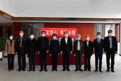 香港國(guó)際空運(yùn)-美籍華人、東航集團(tuán)、民盟上海市委跨洋接力 一百萬(wàn)件手套馳援