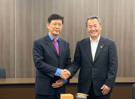 中國機械工程學會副理事長兼秘書長陸大明應邀訪日