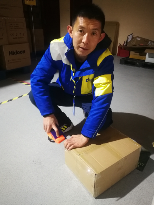 德邦快遞小哥代小虎踏實(shí)扎根基層，榮獲“全國郵政行業(yè)勞動模范”