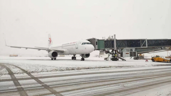 運(yùn)籌帷幄，抗擊冰雪—記東航山東分公司生產(chǎn)指揮中心冰雪天氣下的航班保障